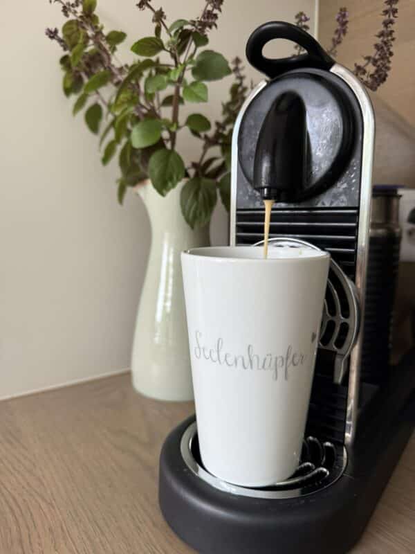 Seelenhüpfer Keramik Becher White