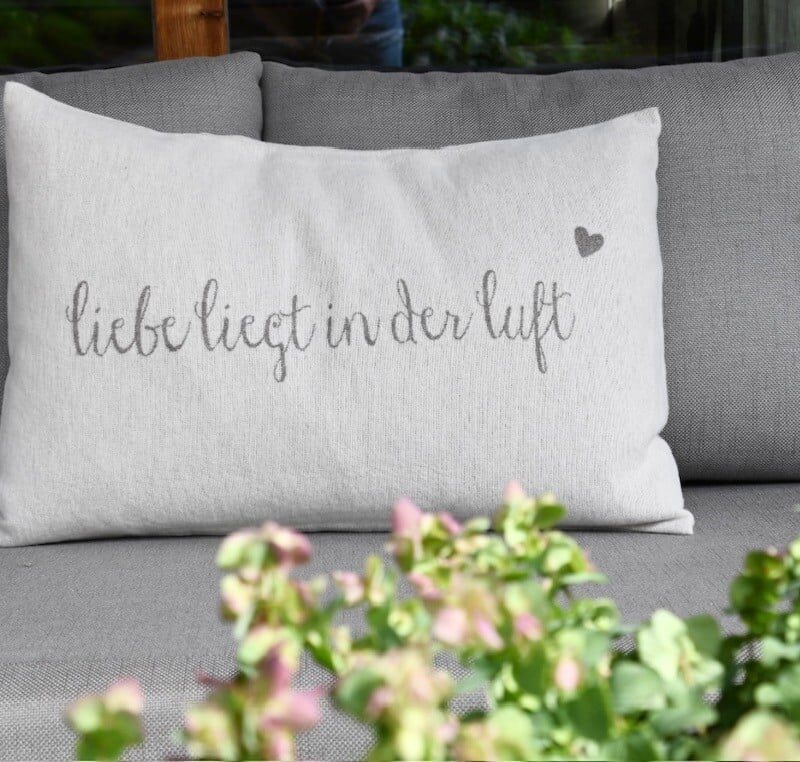 Gartenfenster "Liebeliegtinderluft" Kissen 40x60 cm  wollweiss/schlamm