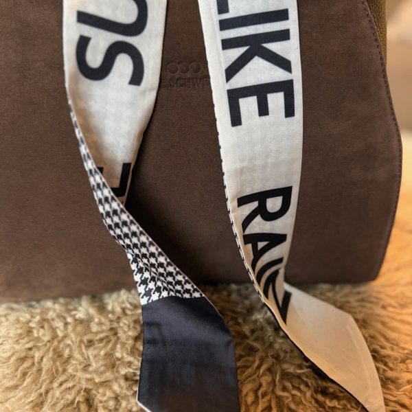 Tasachenband Schwarz Text